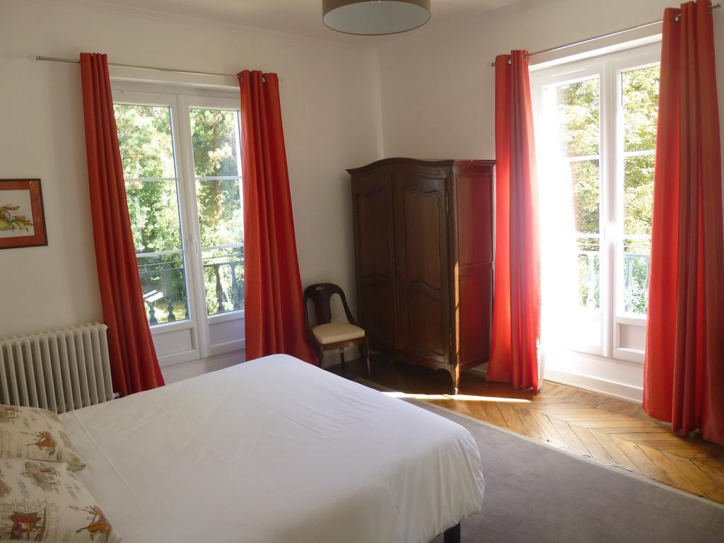 Cedre Et Charme Bed & Breakfast Saint-Branchs Ruang foto