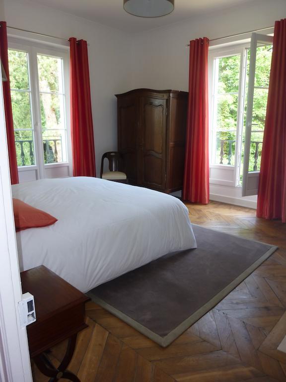 Cedre Et Charme Bed & Breakfast Saint-Branchs Ruang foto